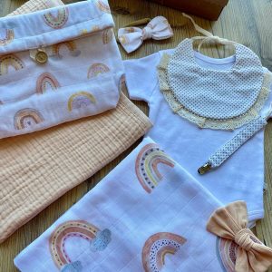 7Parça Gökkuşağı Müslin Set (Müslin Battaniye ve Örtü,MüslinAnneÇanta,Emzik Klipsi,2Adet Toka,Önlük) Somon